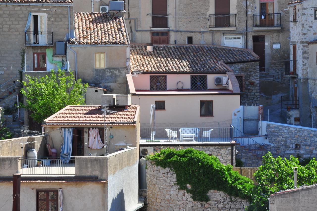 Villetta In Centro Storico Caccamo Exterior foto