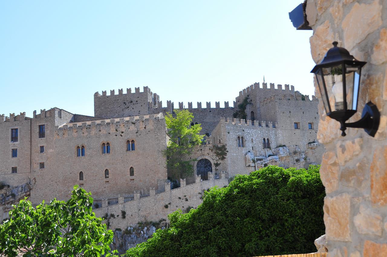 Villetta In Centro Storico Caccamo Exterior foto